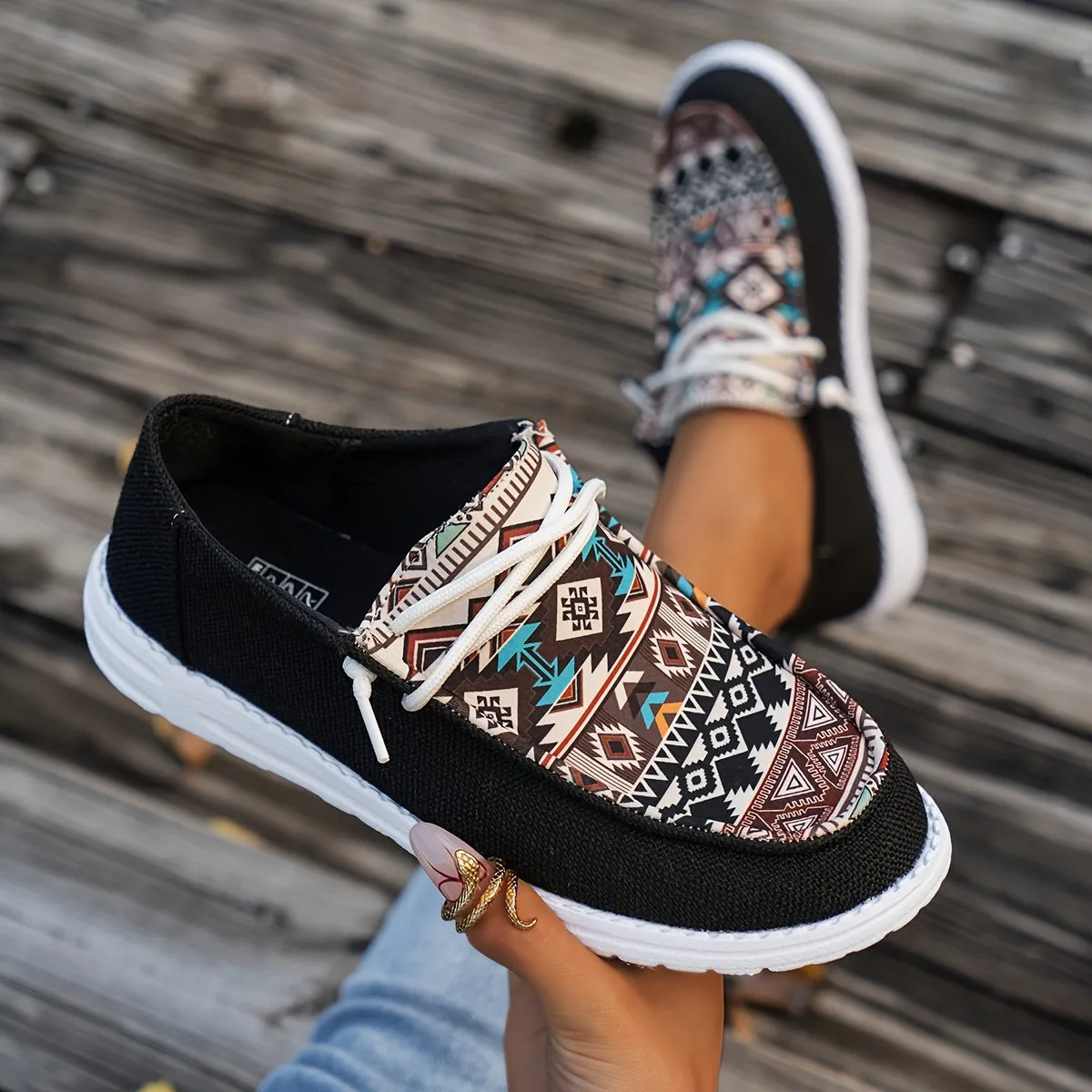 Womens Retro Floral Skate Shoes - Ultra-Comfortable Slip-On Sneakers with Trendy Color Block Design - Fashion Casual Footwear for Everyday Style